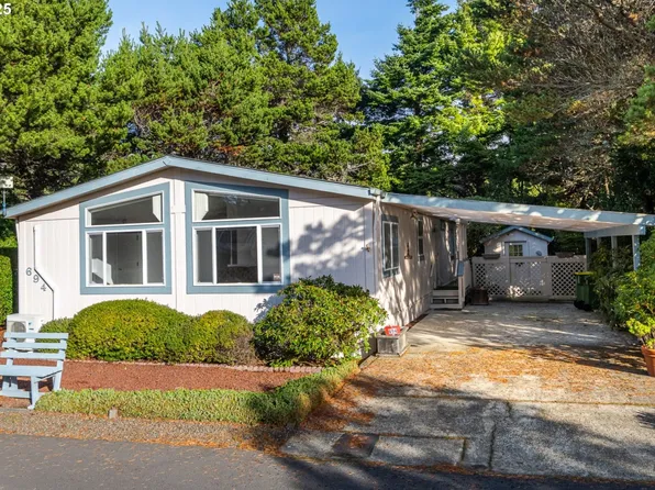 1601 Rhododendron Dr Space 694, Florence, OR 97439