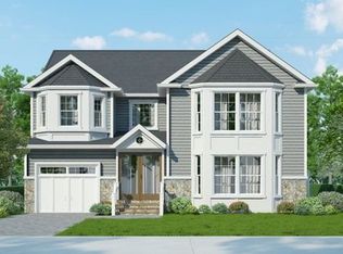 97 Willets Dr, Syosset, NY 11791