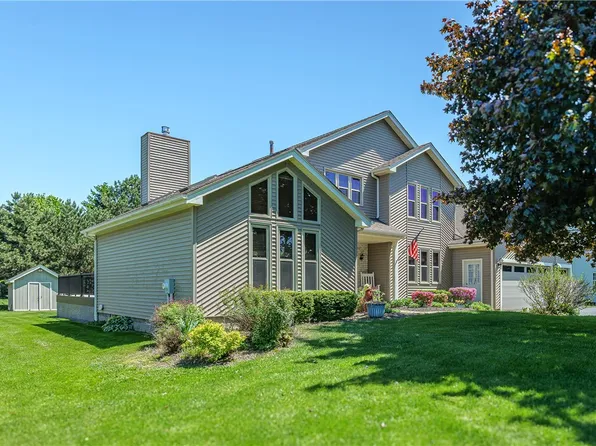 396 Pineville Ln, Webster, NY 14580