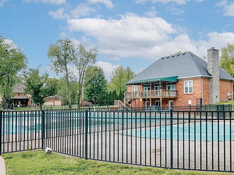 5304 Wolfpen Woods Dr — Photo 40