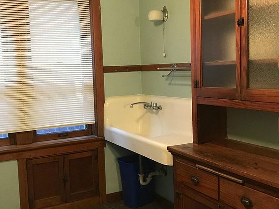2nd image of 4935 Potomac St #1W