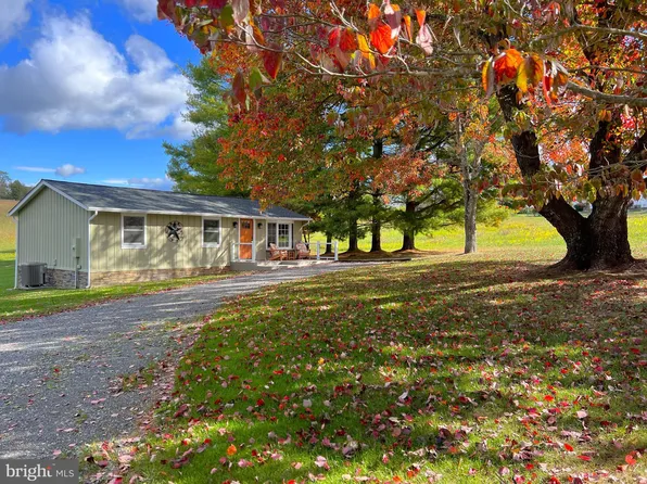 17 Peola Mills Rd, Sperryville, VA 22740