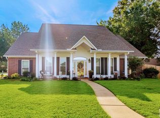 5802 Whitney Ln, Texarkana, TX 75503