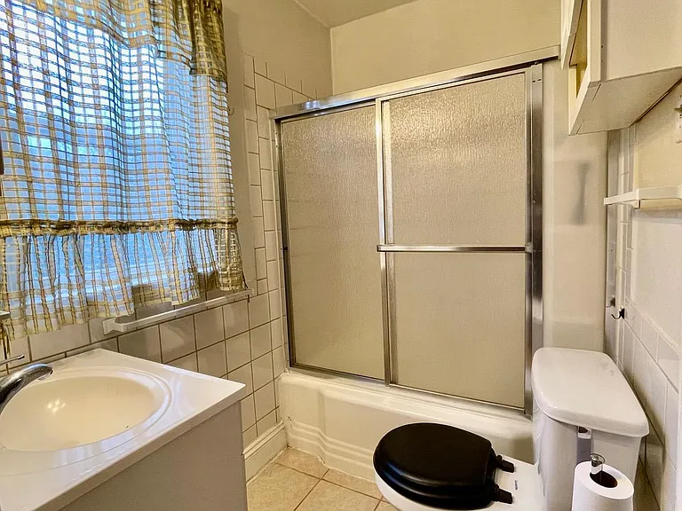 2914 Clearview Ave #1 — Photo 8