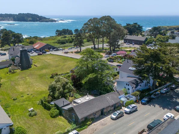 44871 Ukiah St, Mendocino, CA 95460