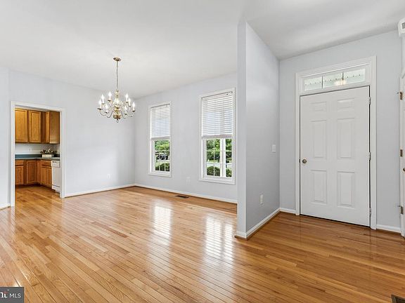 5th image of 1116 Virginia Ave