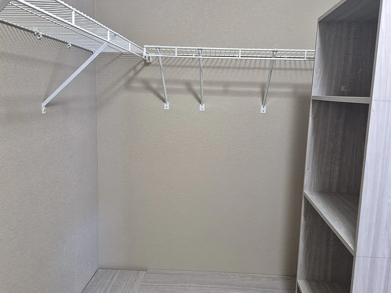 6941 Winnicut Dr — Photo 32