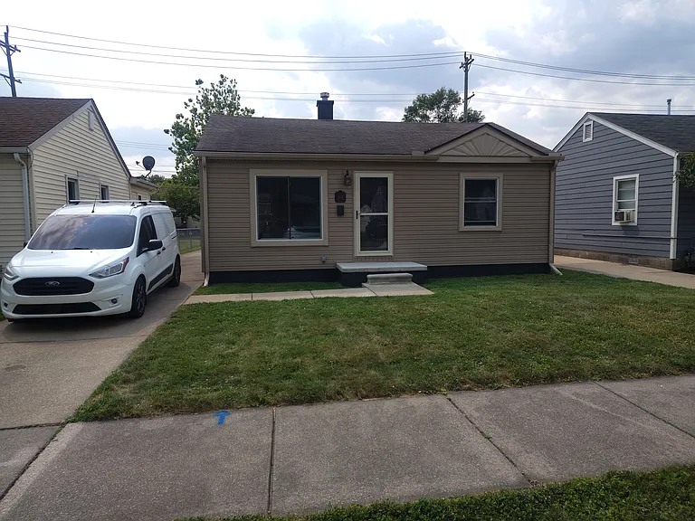 5932 Katherine Ave — Photo 1