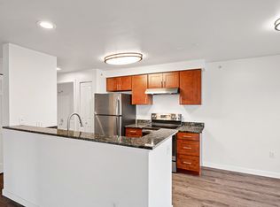 3250 SW Avalon Way #2B-1BA-1000SQFT, Seattle, WA 98126