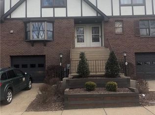 502 Forest Ridge Dr, Pittsburgh, PA 15221