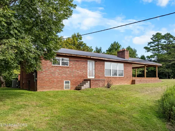 385 Gardenia Rd, Newport, TN 37821