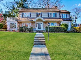 63 Valley Rd, Larchmont, NY 10538