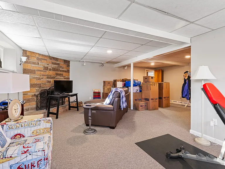 132 Ruggles Ave — Photo 21