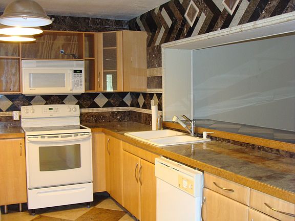 2nd image of 2701 Salisbury Blvd