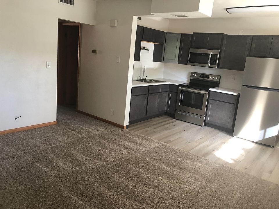 Living Room/Kitchen