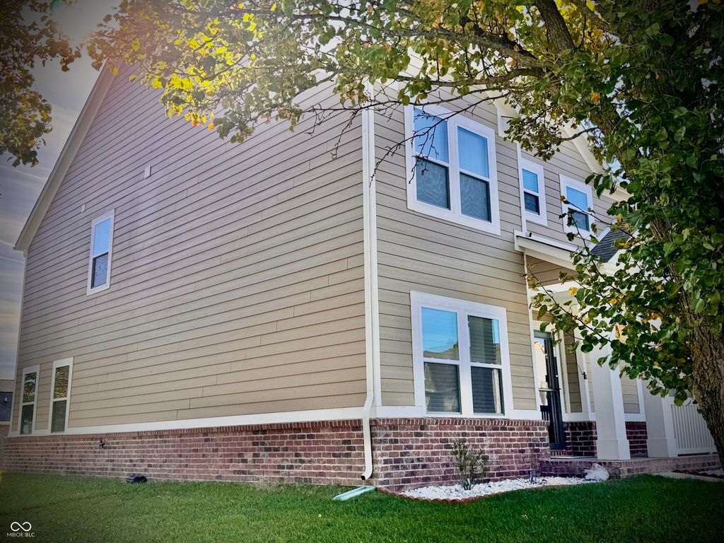Apartment in Avon, Hendricks - View 2