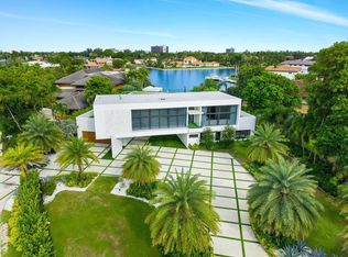 19 Gatehouse Rd, Sea Ranch Lakes, FL 33308
