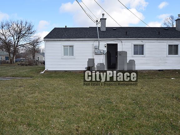 3rd image of 2444 W Arlington Ct