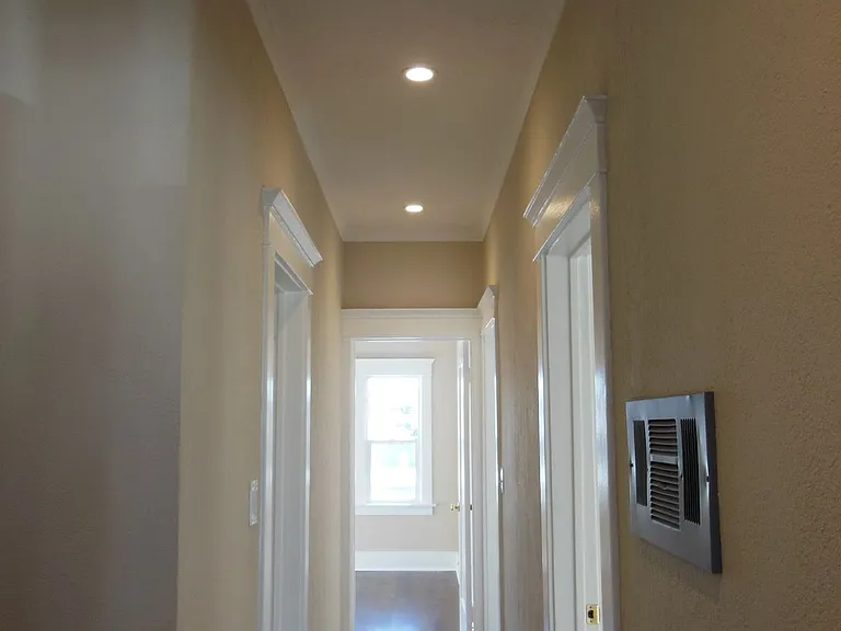 1280 N Ardmore Ave #1282 — Photo 13