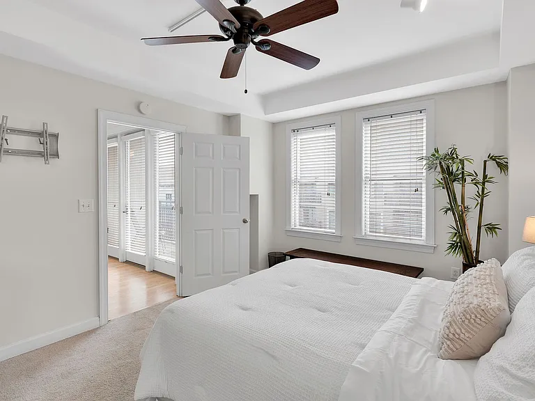 718 Trade St #806 — Photo 13