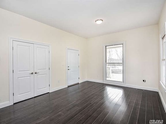 3rd image of 15 Summit Pl APT 1