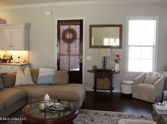 2nd image of 151 Buckhead Dr