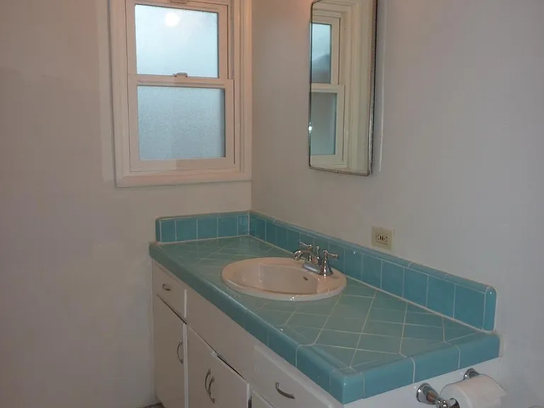134 Las Flores St — Photo 6