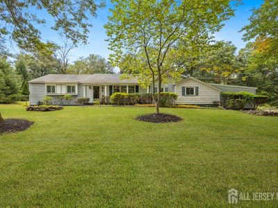 32 Oakland Dr W, Whitehouse Station, NJ, 08889