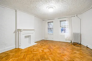 Rented by Century 21 Metropolitan