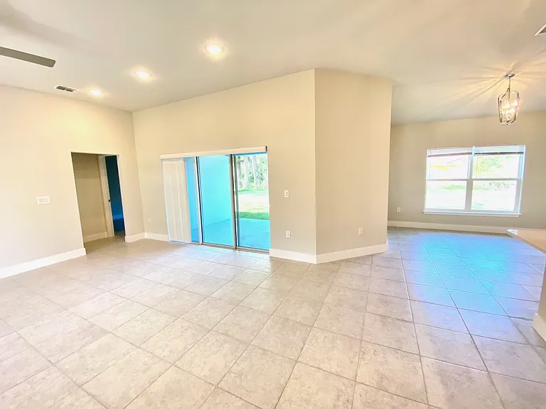 70 Forrester Pl — Photo 8