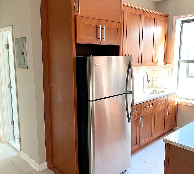 1st image of 31-63 33rd St #4R