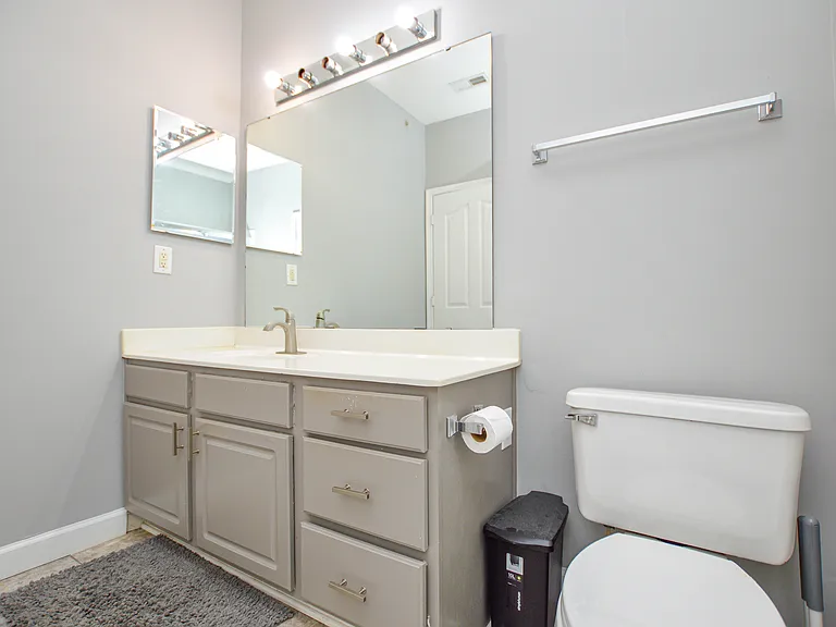 10663 Hill Point Ct — Photo 17