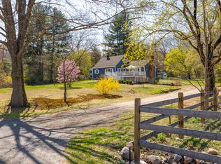 172 Huntingtown Rd, Newtown, CT 06470