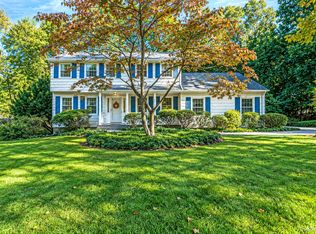4 Middlesex Place, Northport, NY 11768