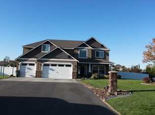 104116 Nicole Dr, Kennewick, WA 99338