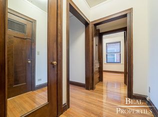 373 Hazel Ave APT B7, Glencoe, IL 60022