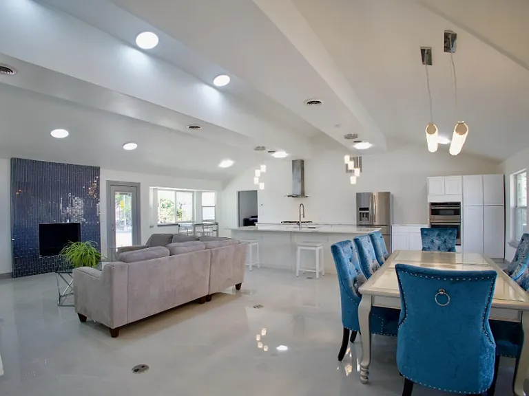 10100 Woodway Dr — Photo 8