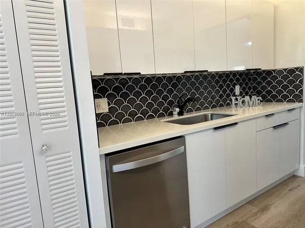 1300 SW 124th Ter APT 408P, Hollywood, FL 33027