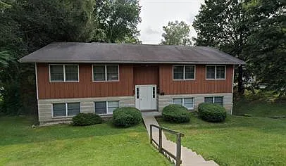 15 Fairmor Dr