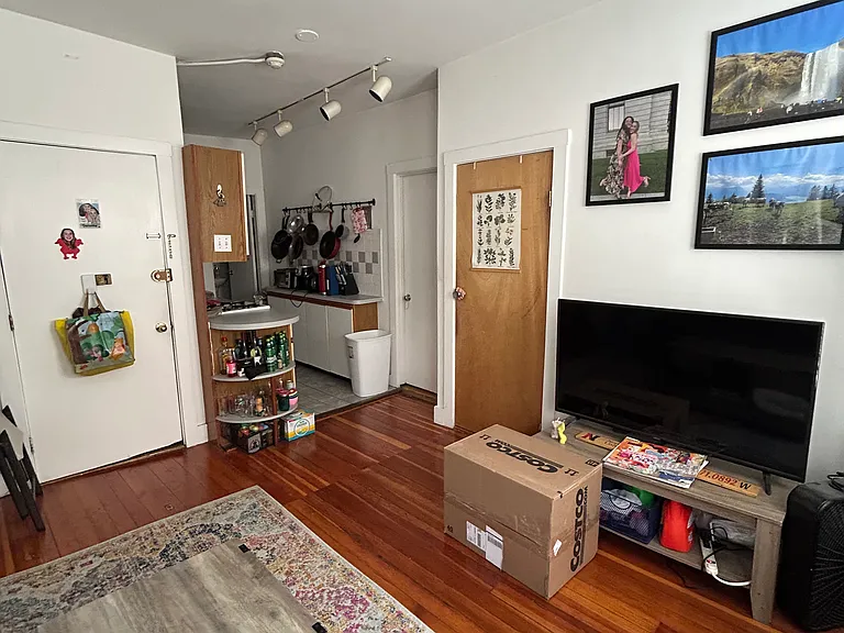 10 Phillips St #6 — Photo 3