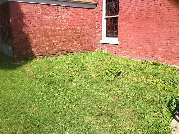 4th image of 32 Erie St