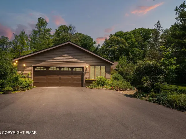 128 Elm Dr, Blakeslee, PA 18610