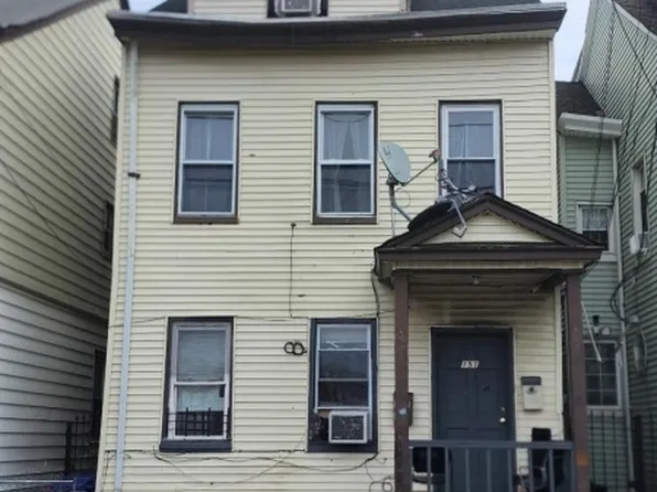 151 Beech St, Paterson City, NJ 07501