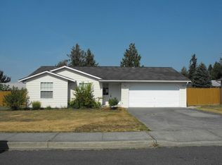 2827 Broadway St, Mount Vernon, WA 98274