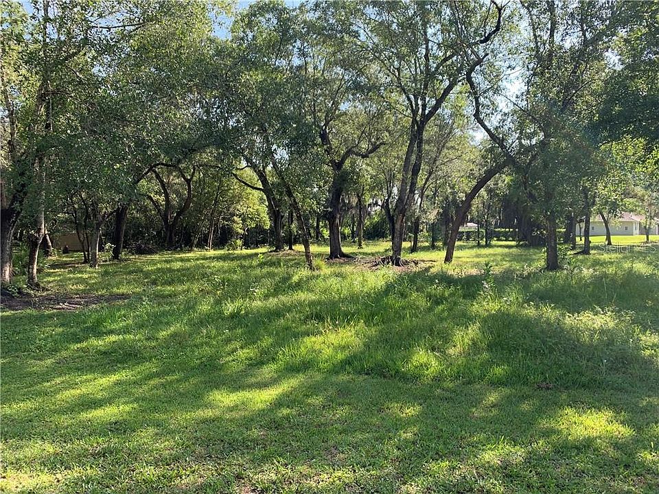 1st image of 1961 NE Voss Oaks Cir