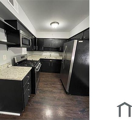 1st image of 6947 S Jeffery Blvd APT 1B