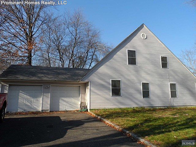 2nd image of 156 Brookfield Ave