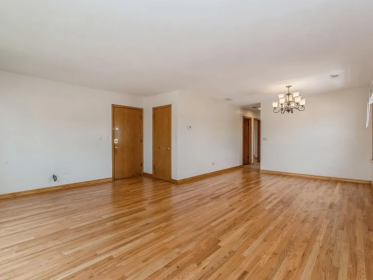 8108 N Oriole Ave #2 — Photo 8