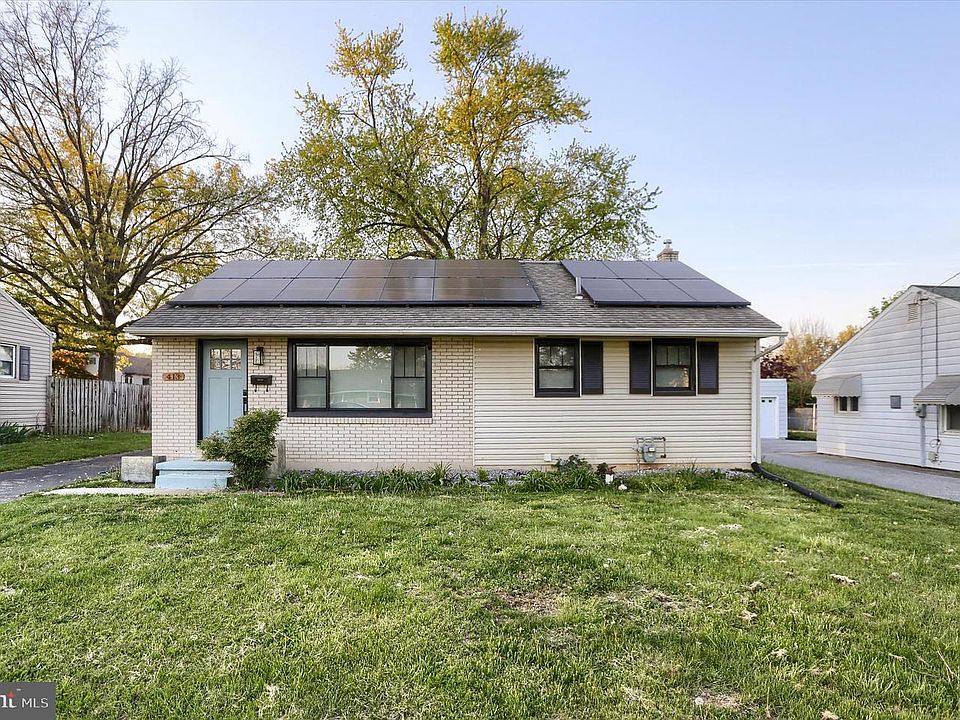 1st image of 413 Birchland Ave