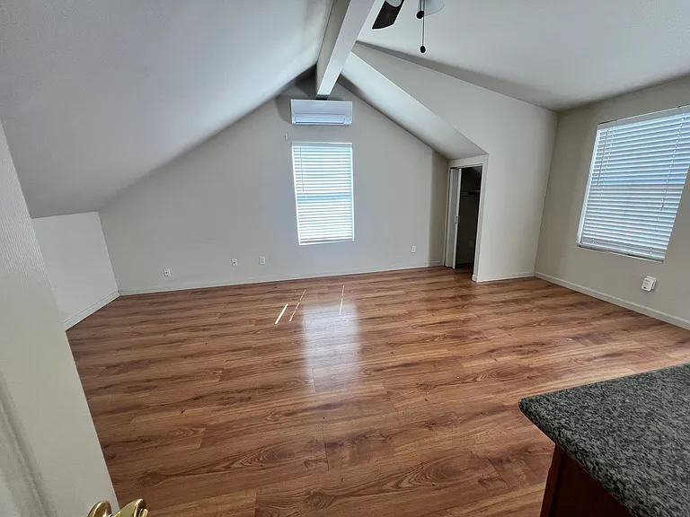 339 Torrington Dr #1 — Photo 8